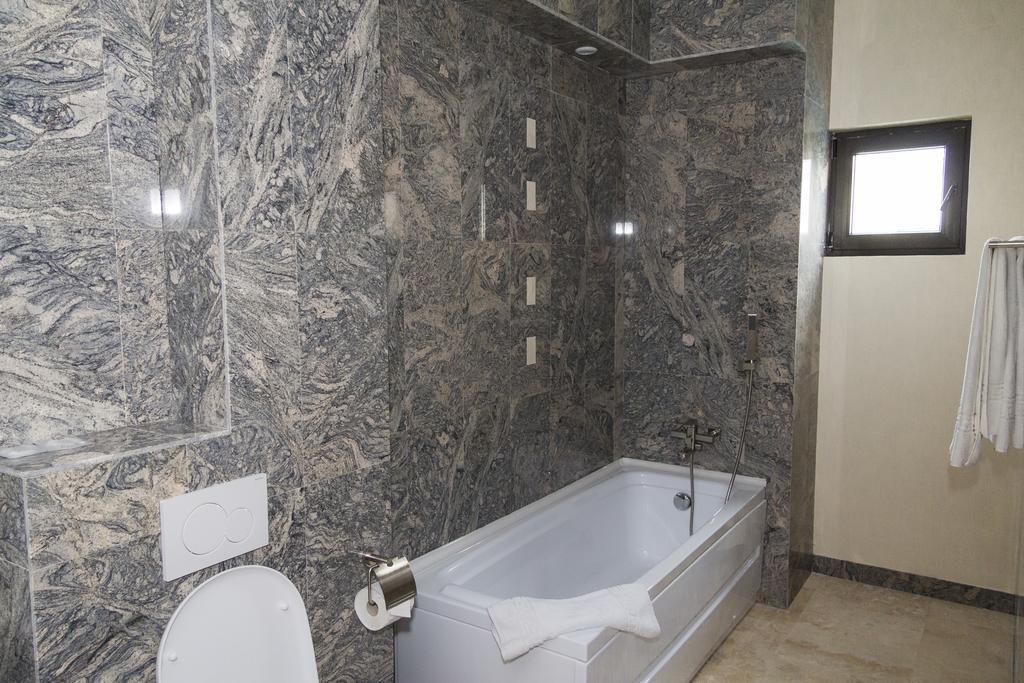 מלון פלוייסטי Pik Elegance חדר תמונה