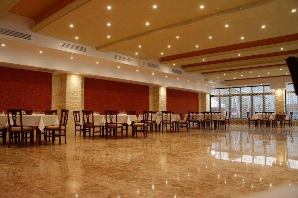 מלון פלוייסטי Pik Elegance מראה חיצוני תמונה